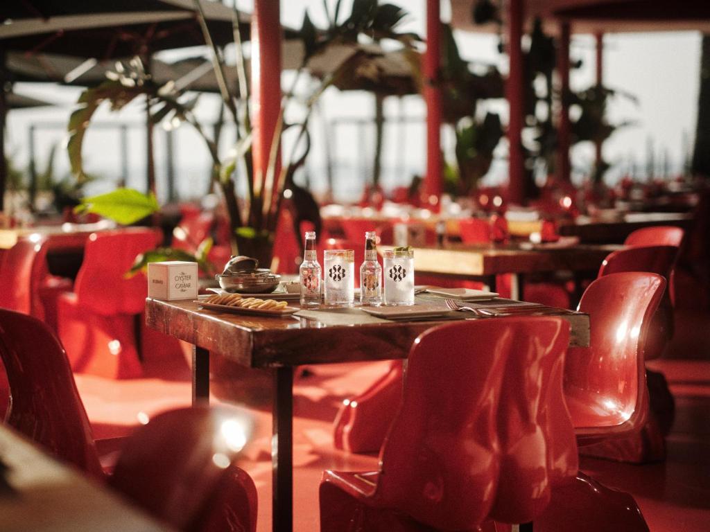 Ushuaïa Ibiza Beach Hotel - Adults Only - изображение 5
